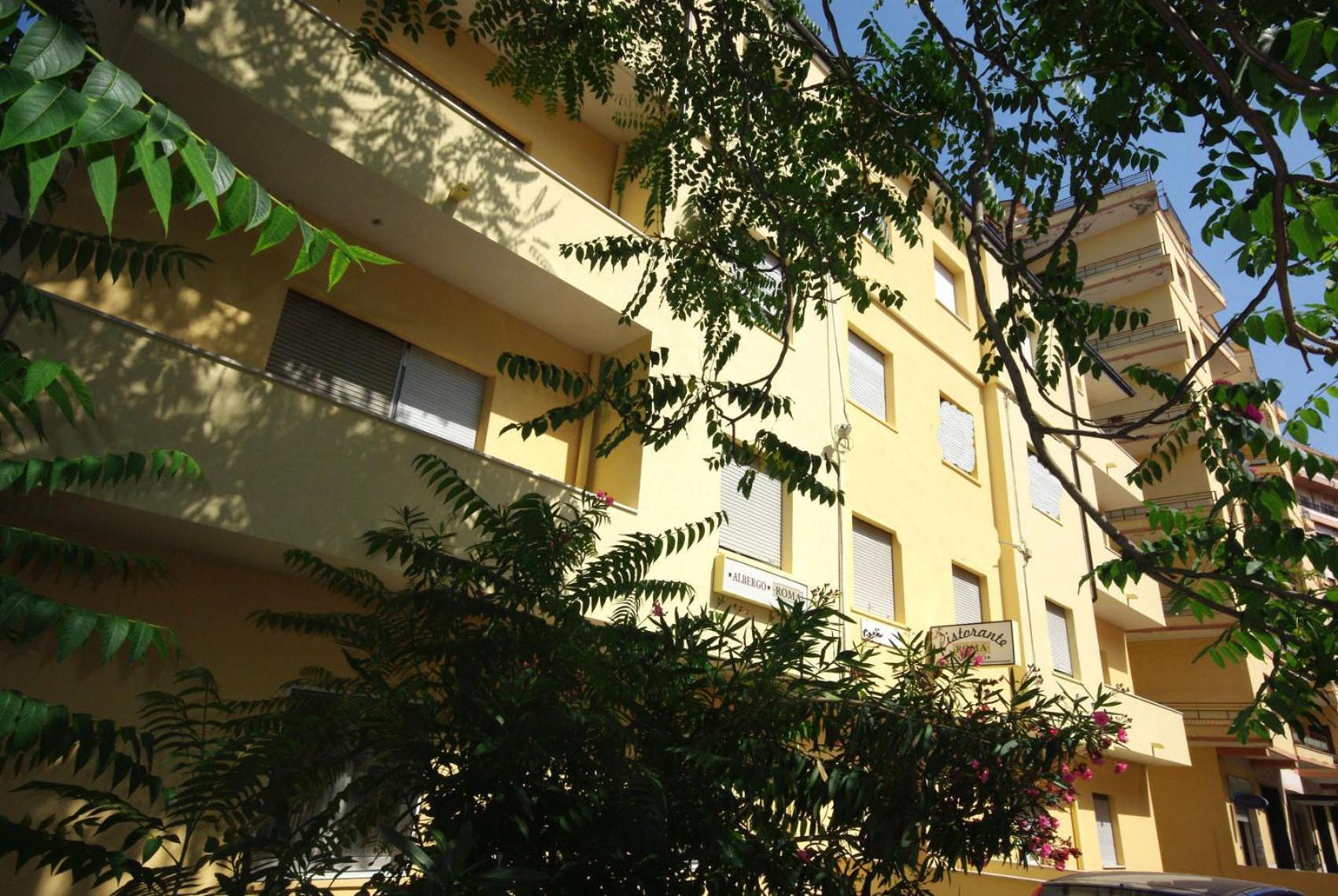 Albergo Roma لانشانو المظهر الخارجي الصورة