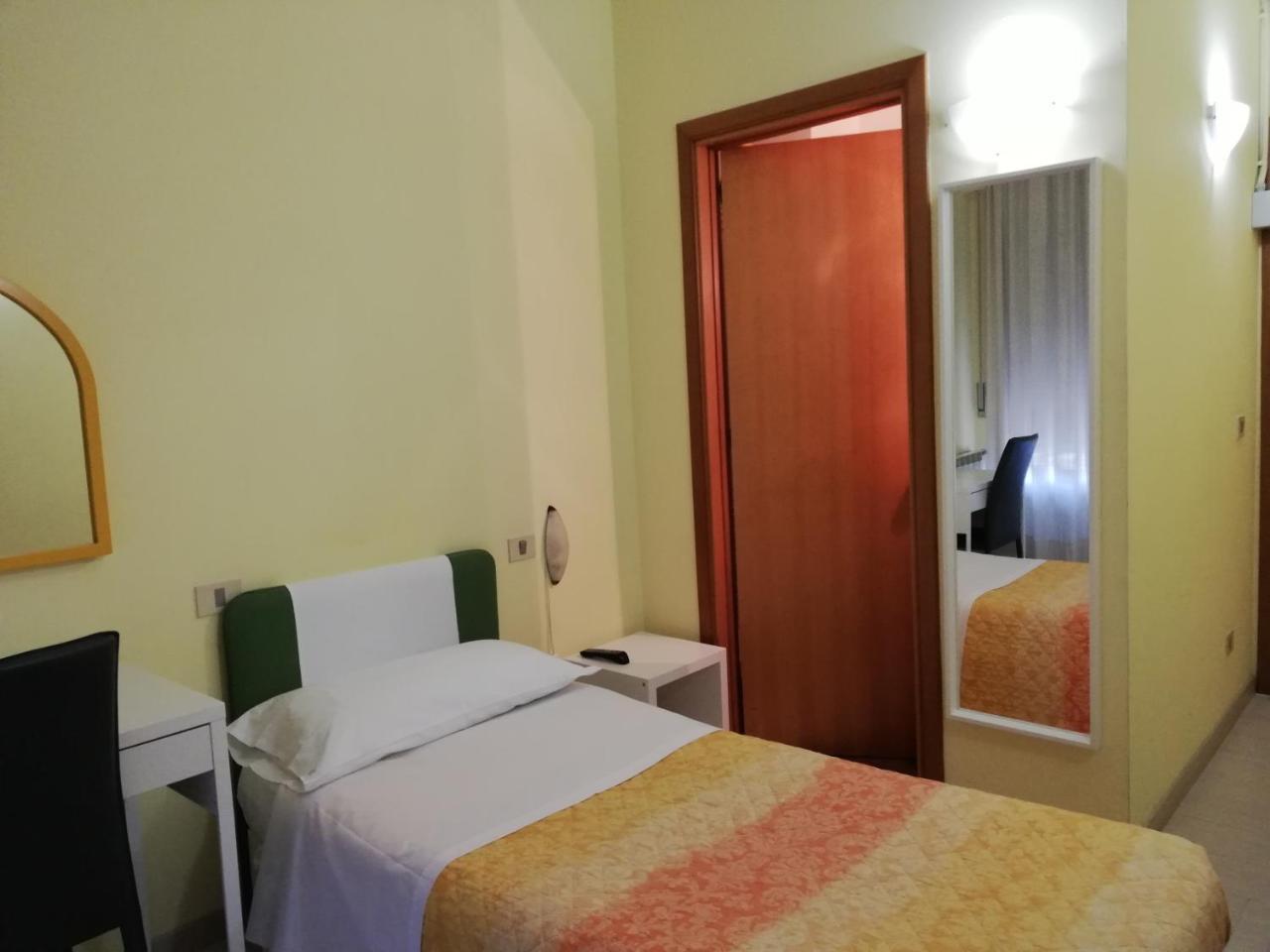 Albergo Roma لانشانو المظهر الخارجي الصورة